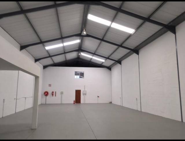 437M² WAREHOUSE RENTED IN WESTLAKE